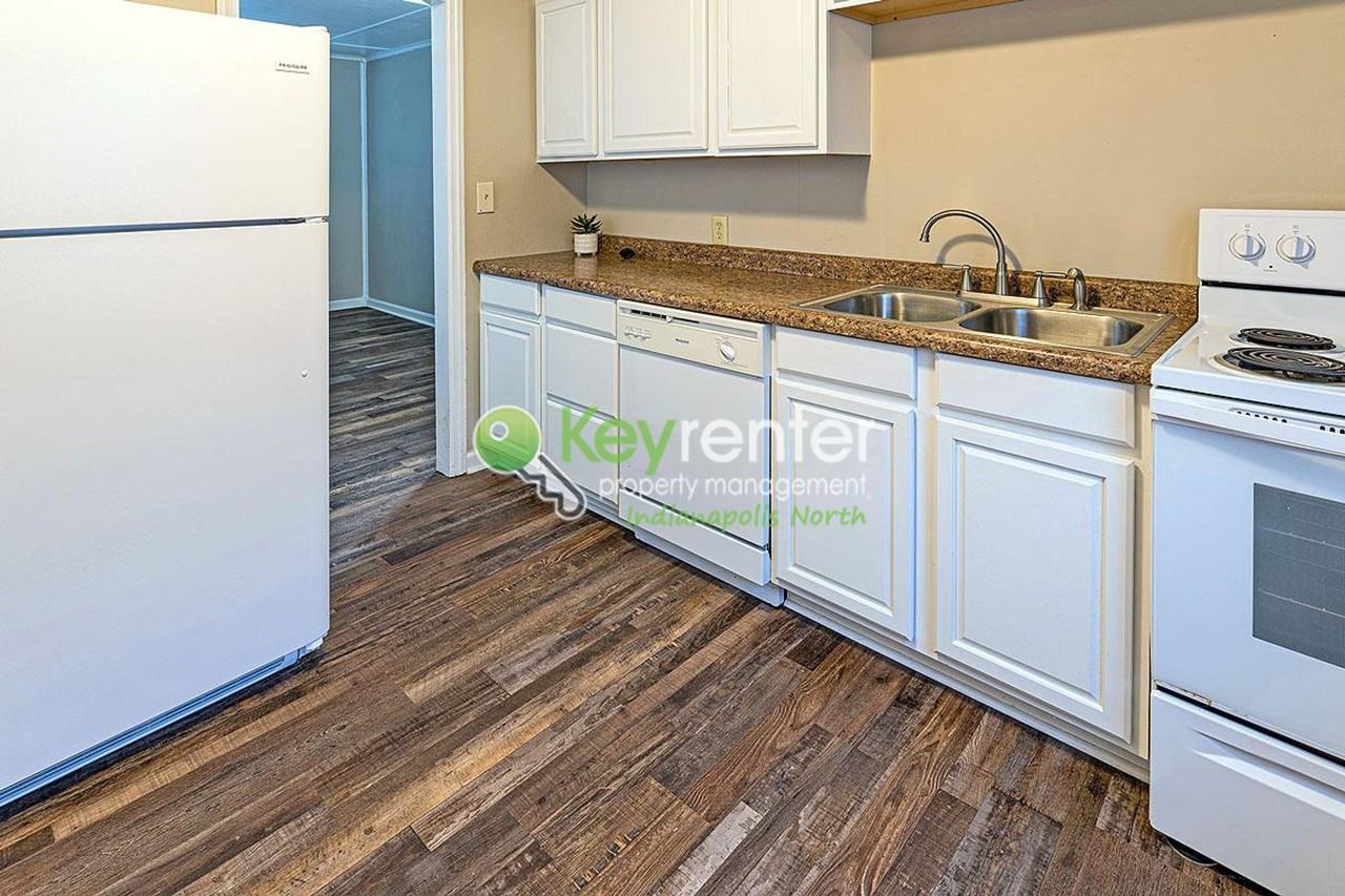 1445 North St - Photo 6 of 17