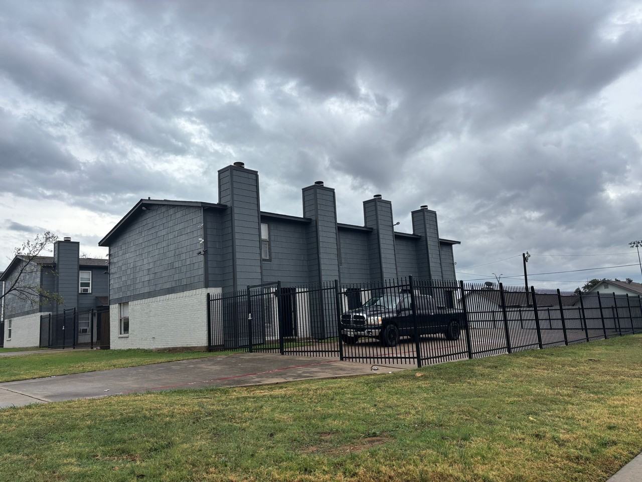 3204 Mclean St #C - Photo 2 of 12