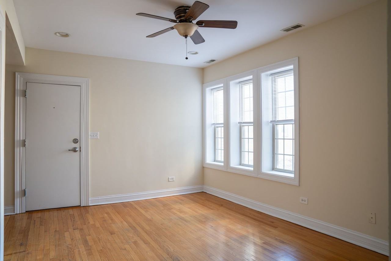 Christiana & Argyle - Photo 6 of 36