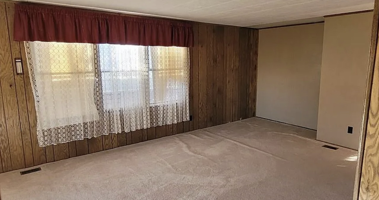 53 E Dwight Dr - Photo 3 of 16