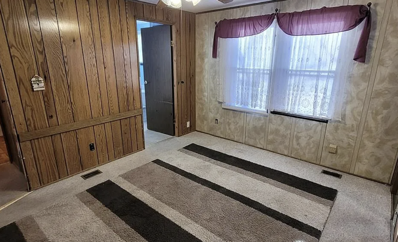 53 E Dwight Dr - Photo 7 of 16