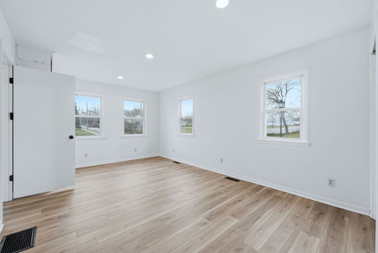 3120 Warsaw St - Photo 2 of 32