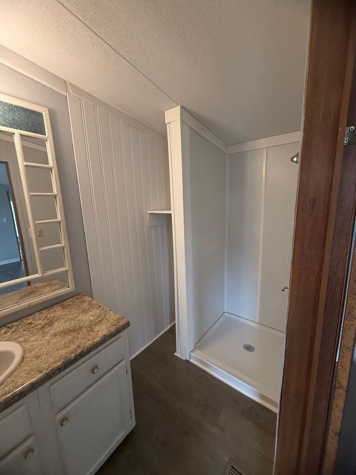 232 White Rd Se - Photo 7 of 9