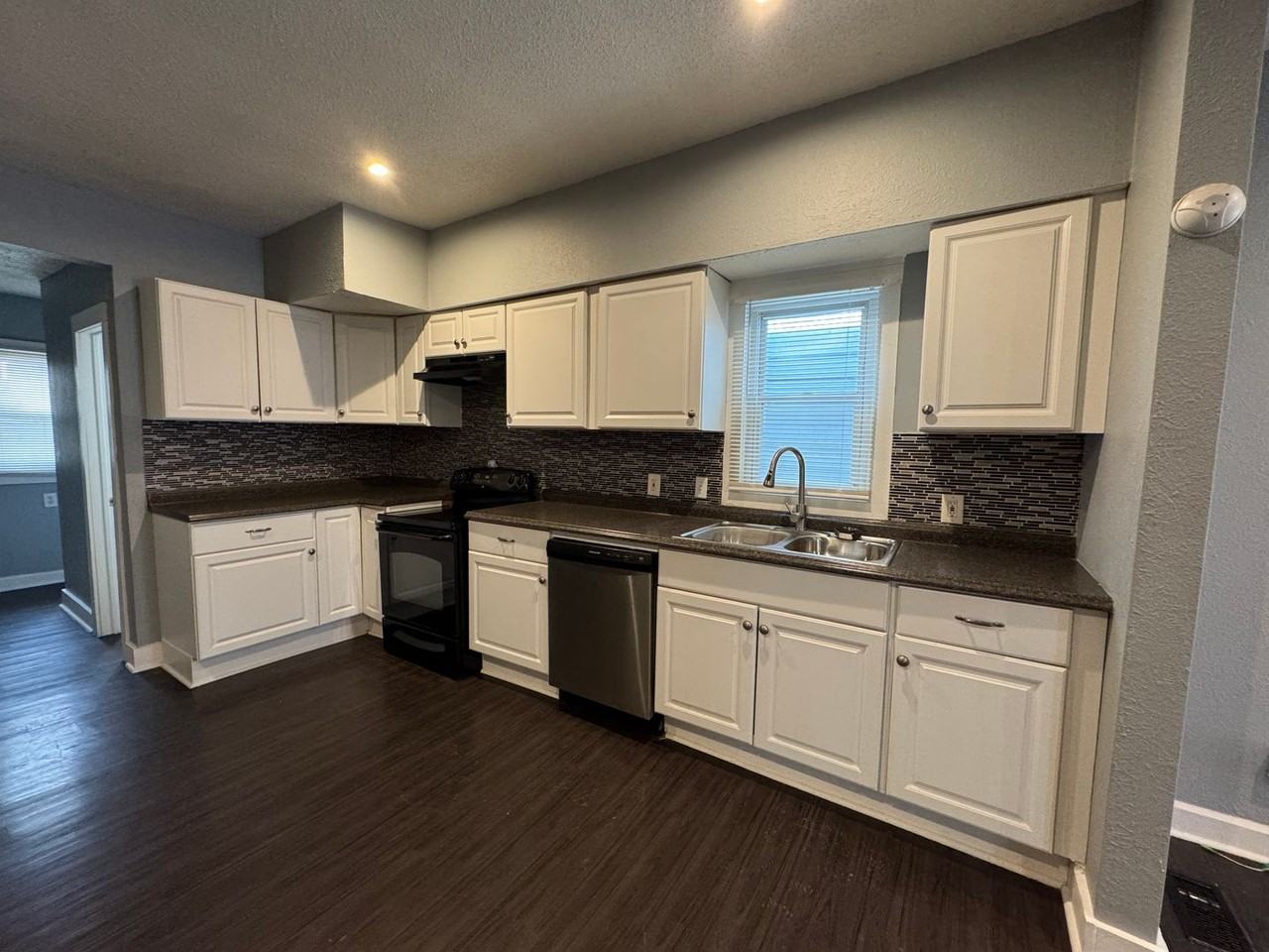 1632 Spann Ave - Photo 5 of 21