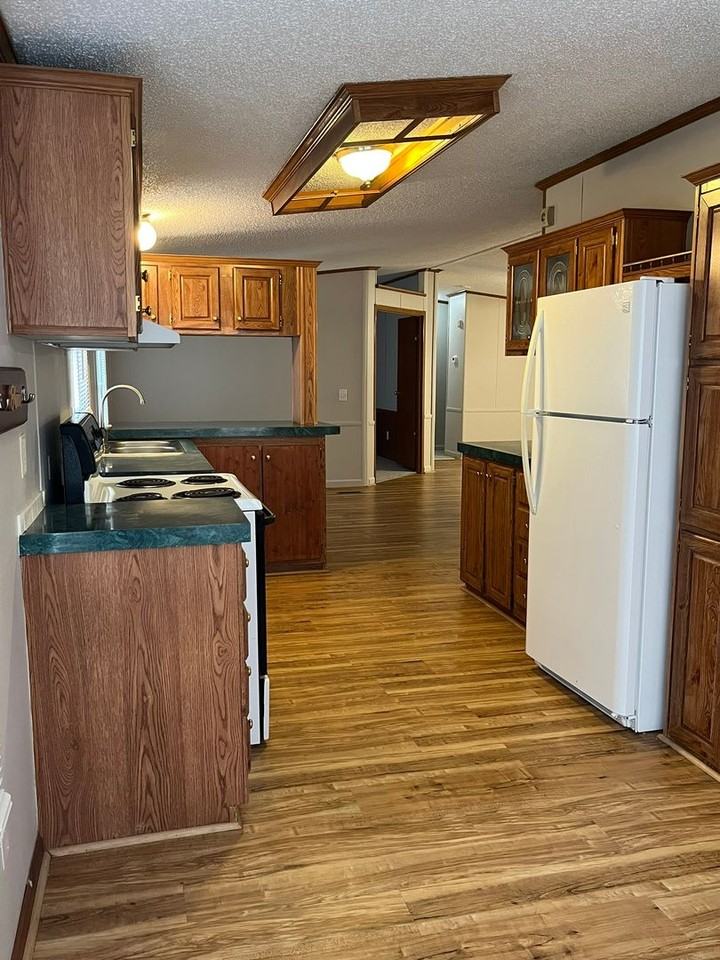 1163 Danwood Ave - Photo 4 of 14