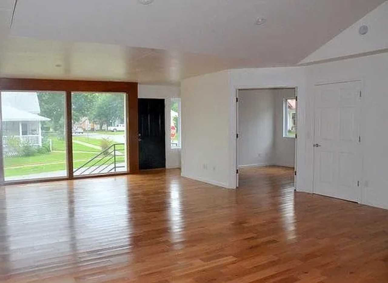 701 N Florence St - Photo 4 of 21