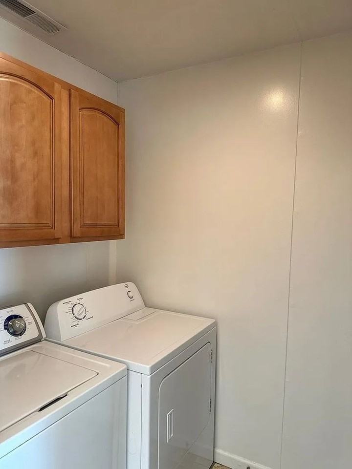 701 N Florence St - Photo 7 of 21