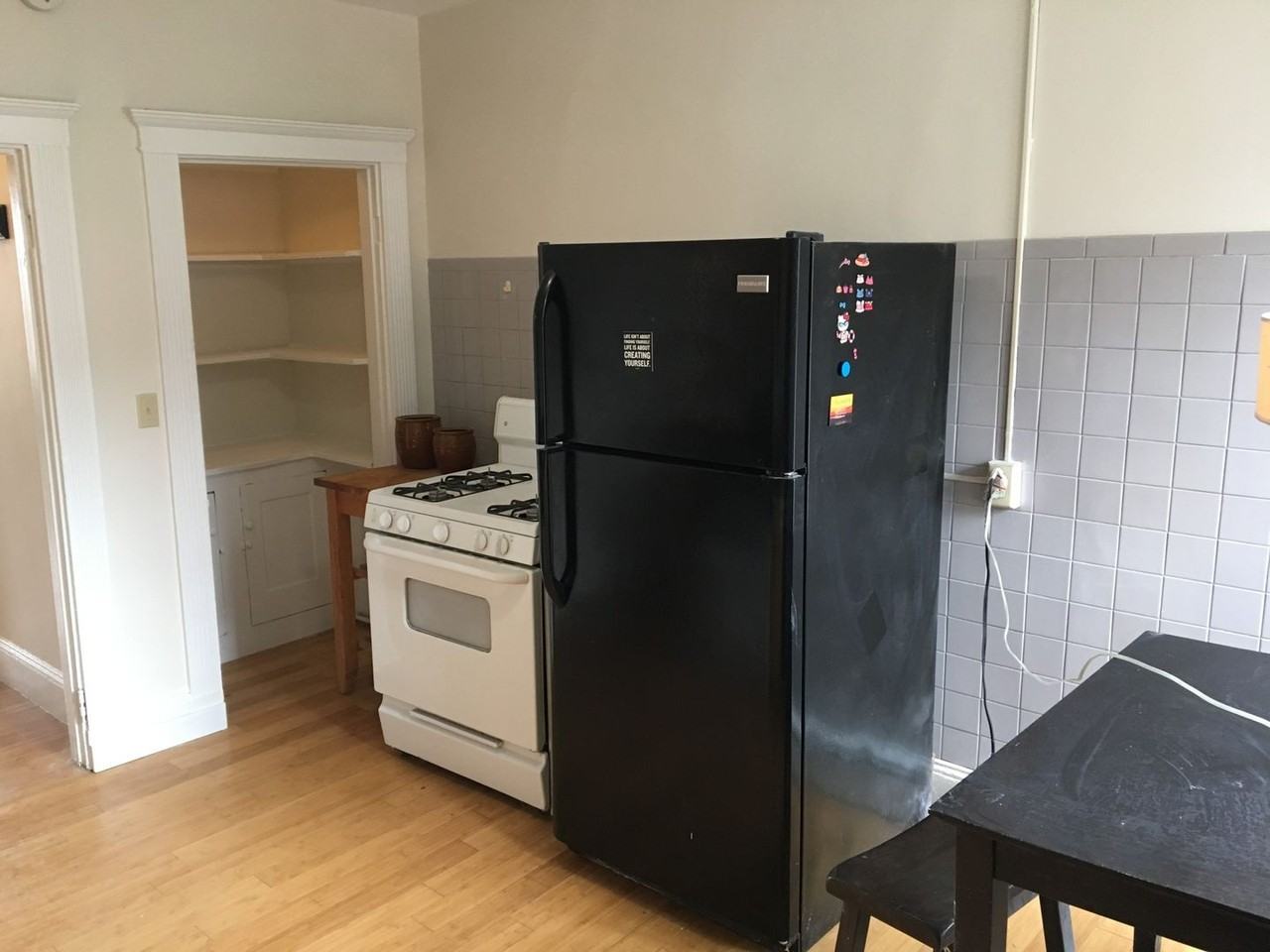 1680 Commonwealth Ave - Photo 4 of 10