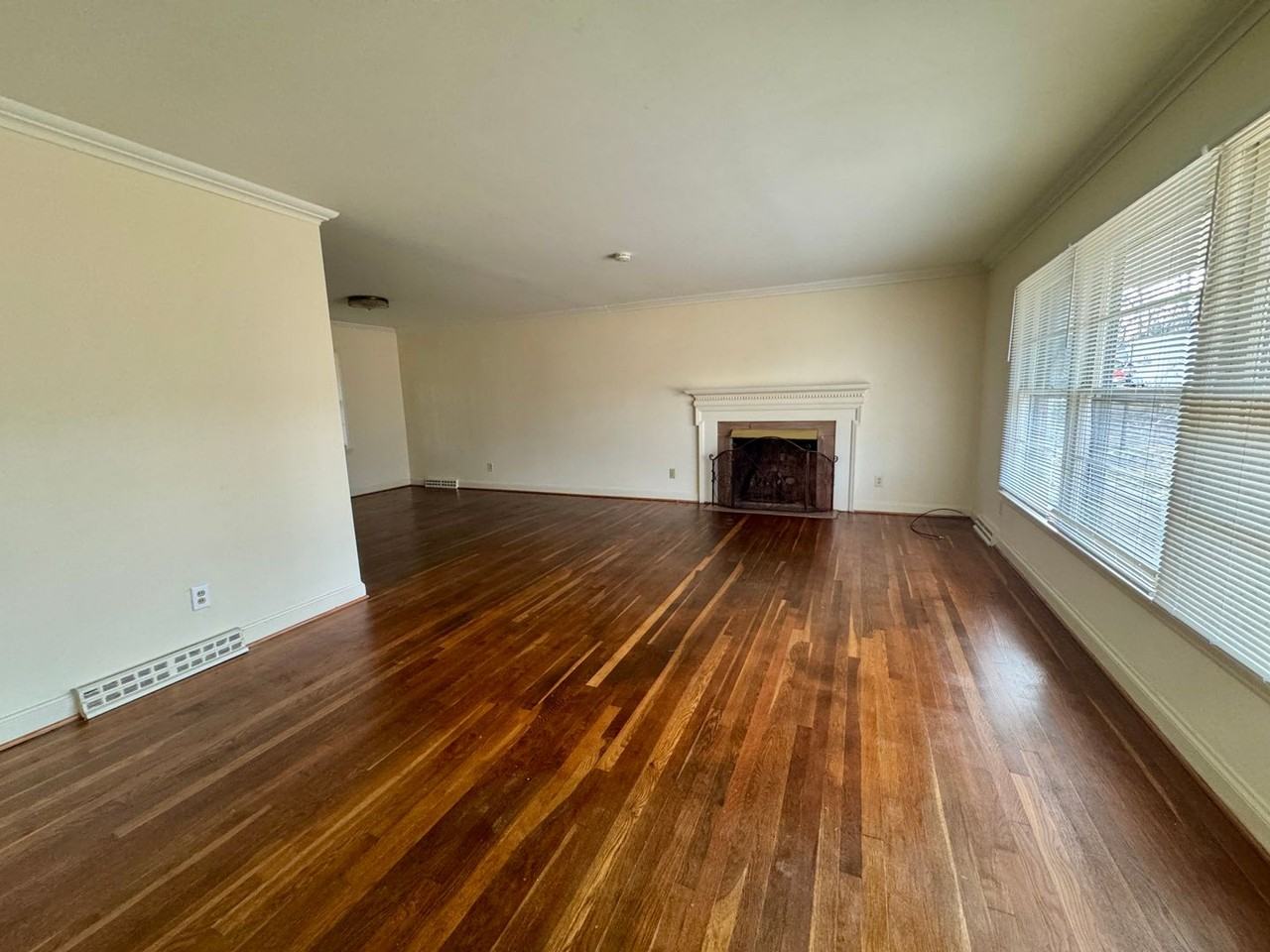 102 Ridge Dr - Photo 2 of 18