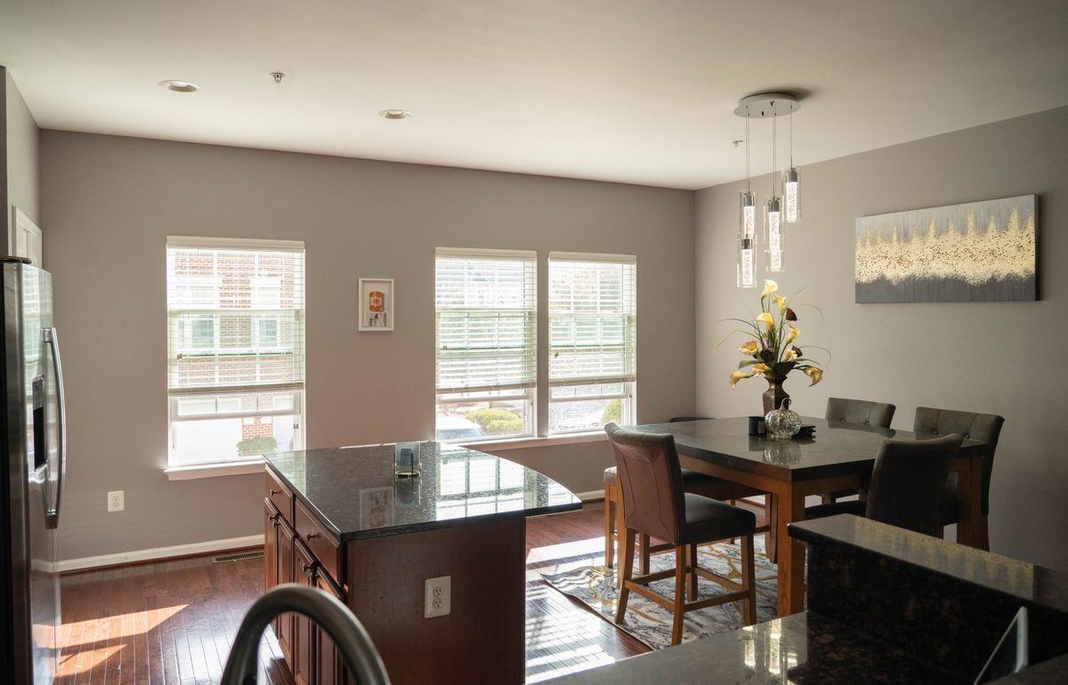 506 Edelen Station Pl - Photo 3 of 6