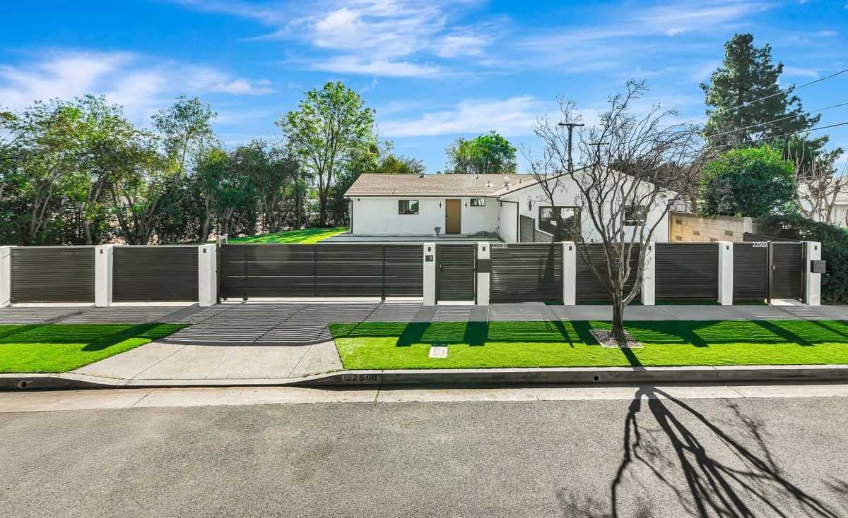 Baltar St - Photo 2 of 41