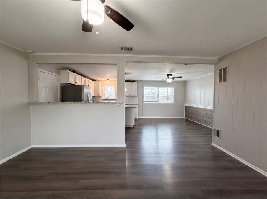 208 Nw Summercrest Blvd - Photo 6 of 15