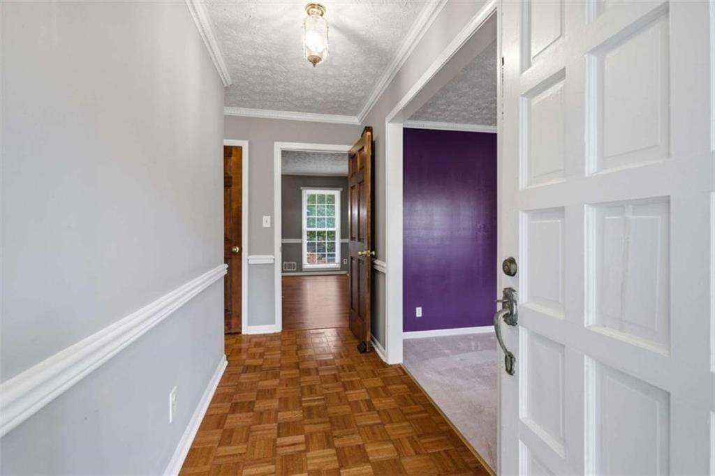 408 Willow Creek Rd - Photo 3 of 25