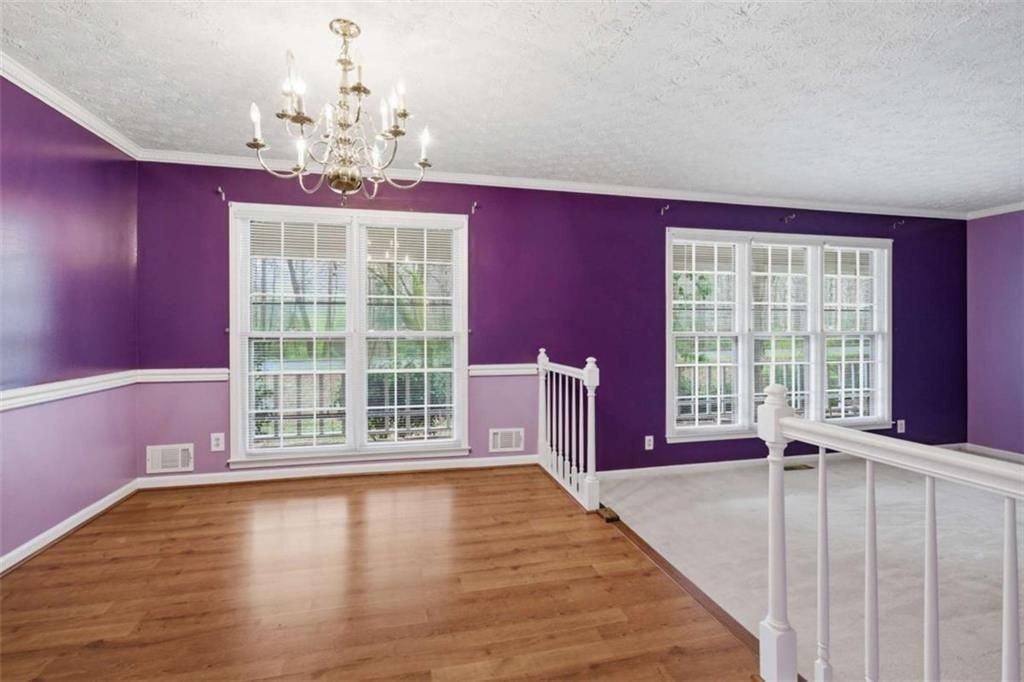 408 Willow Creek Rd - Photo 5 of 25