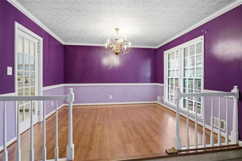 408 Willow Creek Rd - Photo 6 of 25