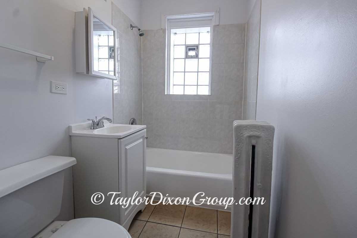 4033 W Gladys Ave - Photo 5 of 25