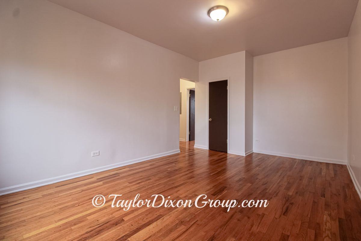 4033 W Gladys Ave - Photo 7 of 25