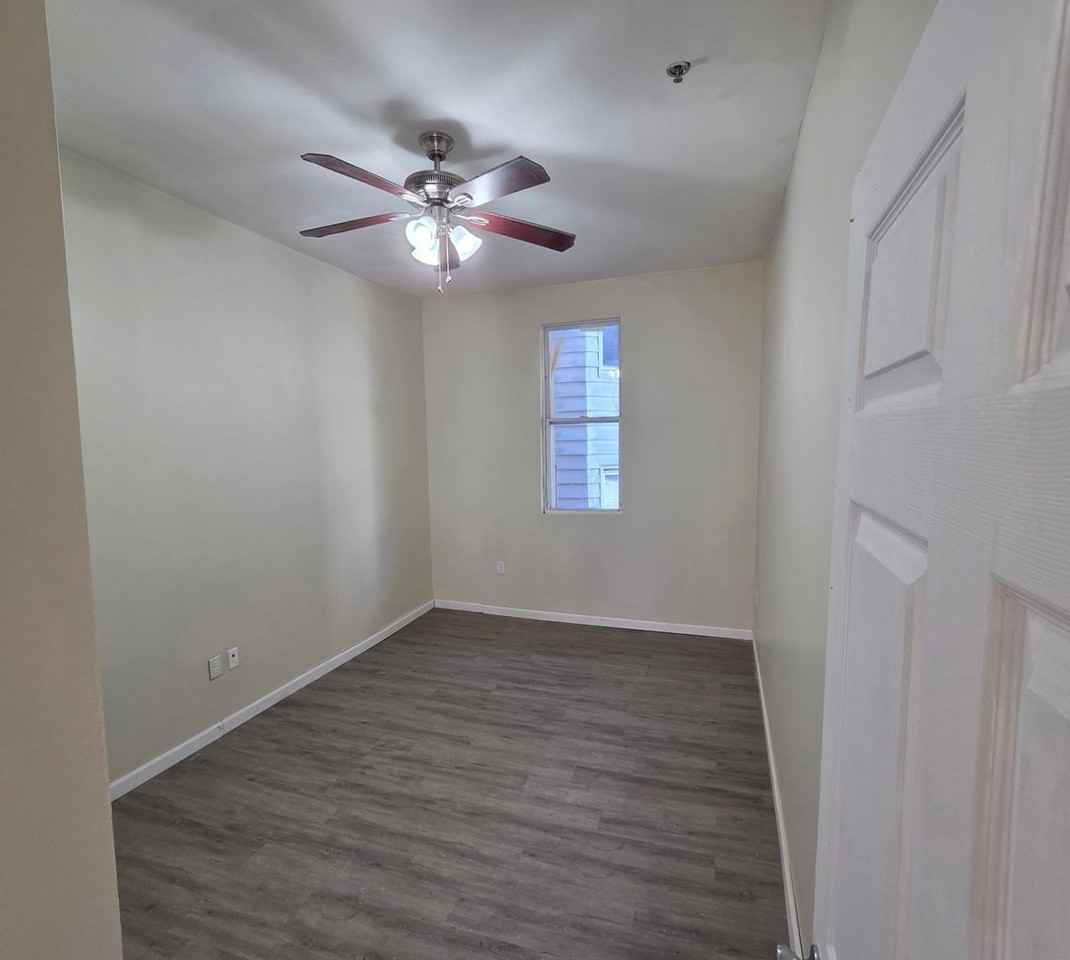 545 Prescott Ave - Photo 4 of 8