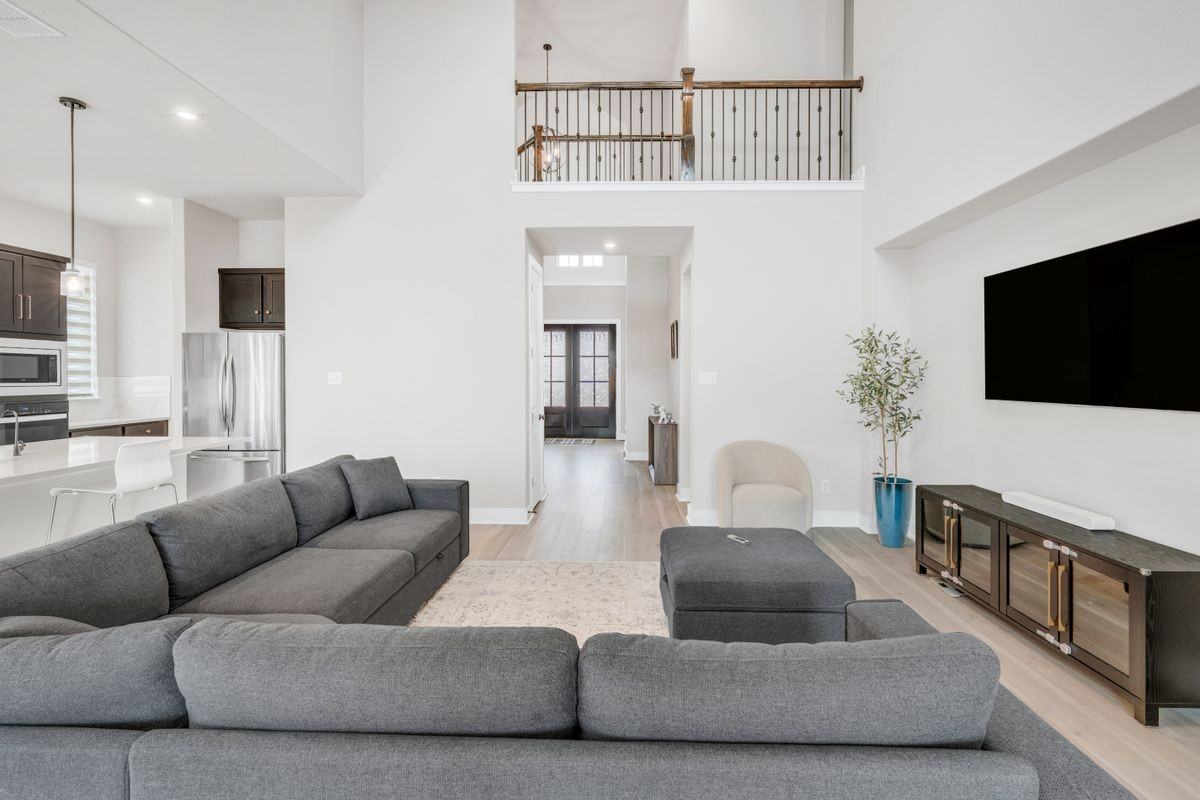 213 Palatino Bnd - Photo 6 of 31