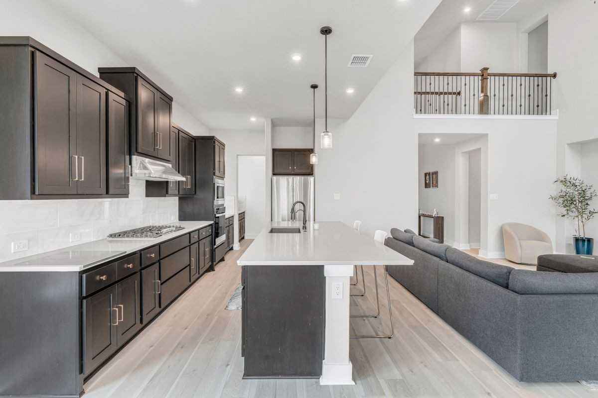 213 Palatino Bnd - Photo 7 of 31