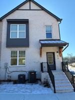 featured image of 614 Oakleaf Grove Ln