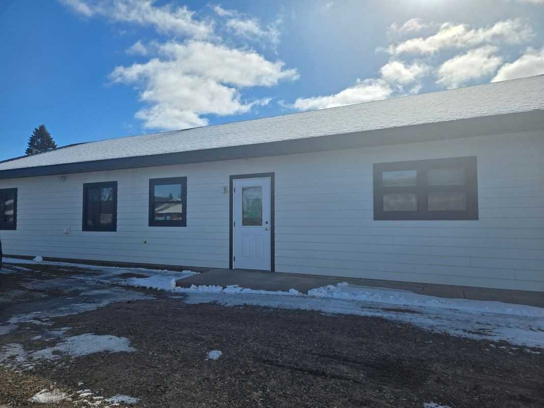 120 Main St N - Photo 3 of 10