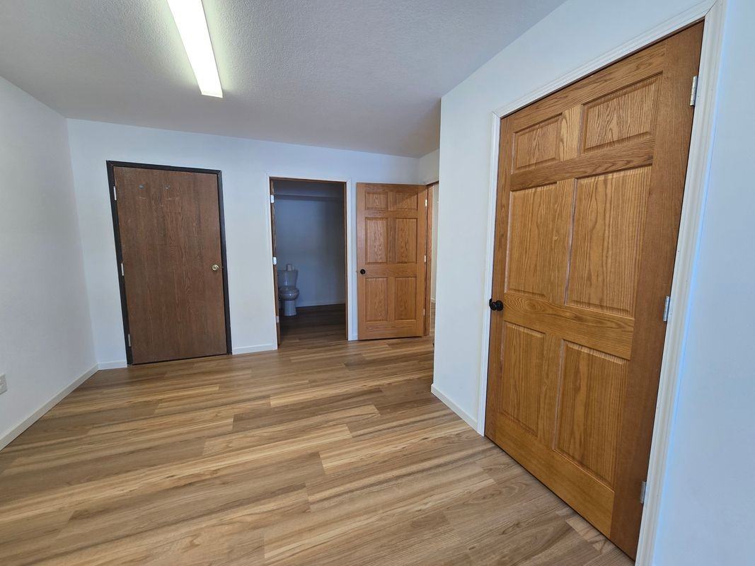 120 Main St N - Photo 7 of 10