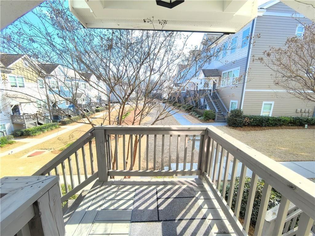 3797 Oxford Cir - Photo 3 of 34