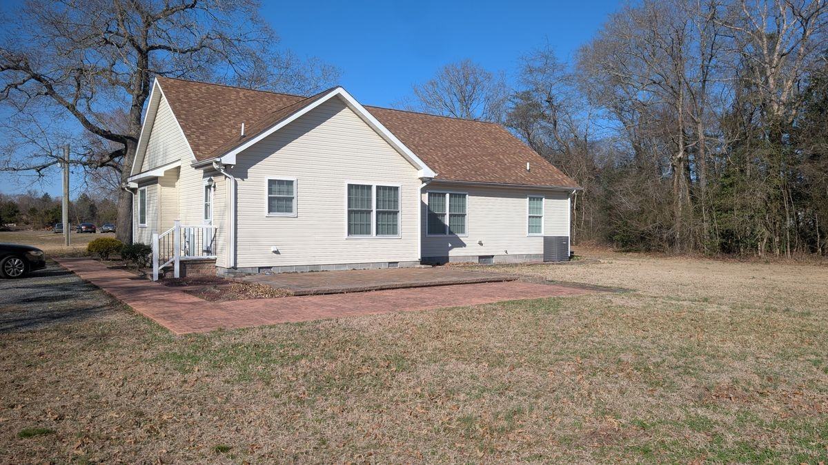 25450 Honeysuckle Dr - Photo 3 of 25