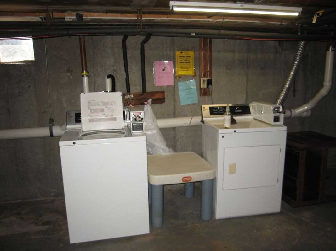 494 Oak Ave - Photo 2 of 18