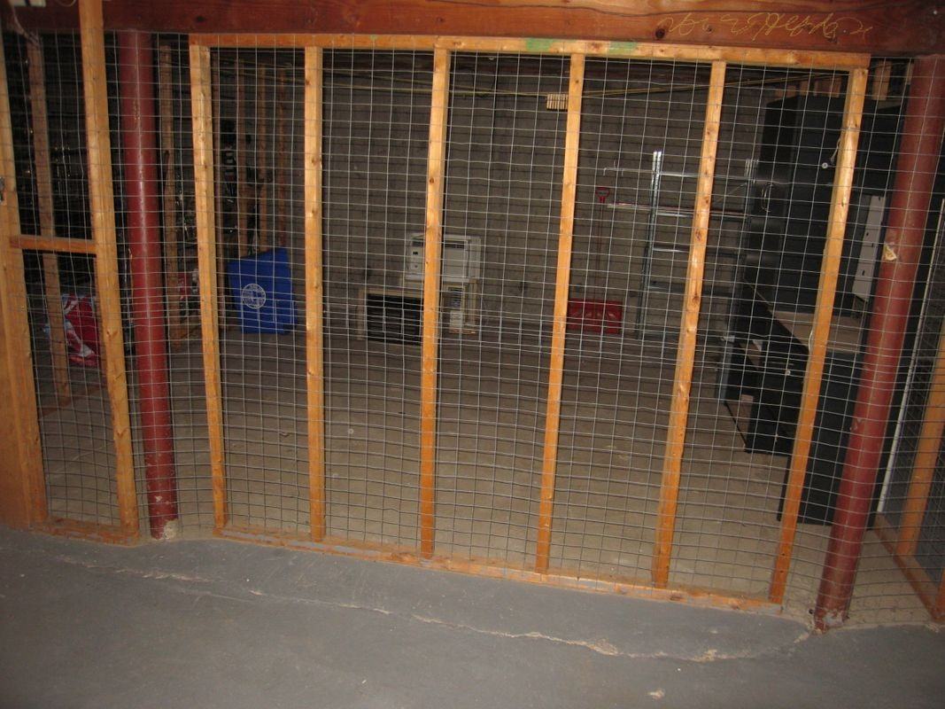 494 Oak Ave - Photo 4 of 18