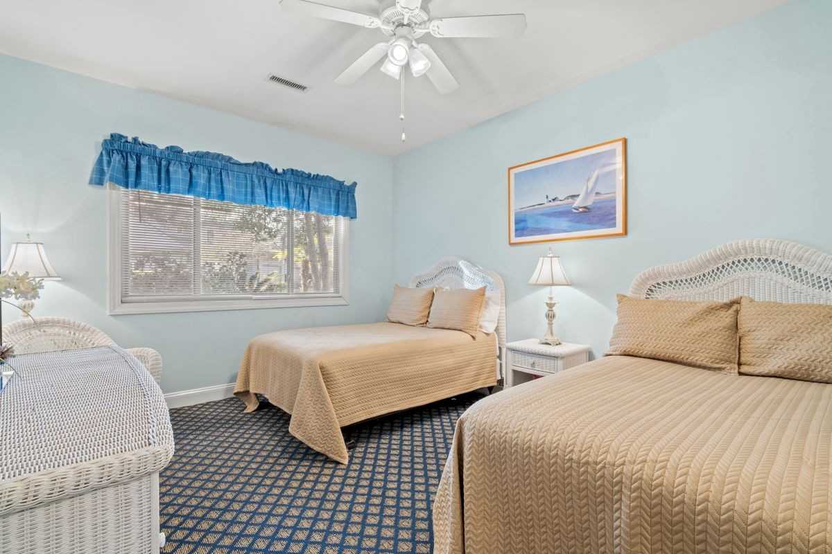 141-4 12 Oaks Drive - Photo 3 of 25