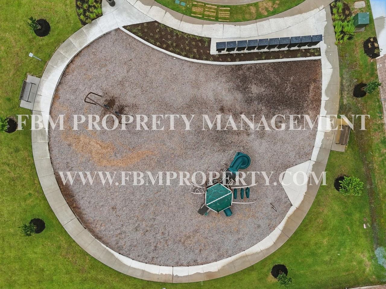 2883 Amelia Ln - Photo 2 of 22