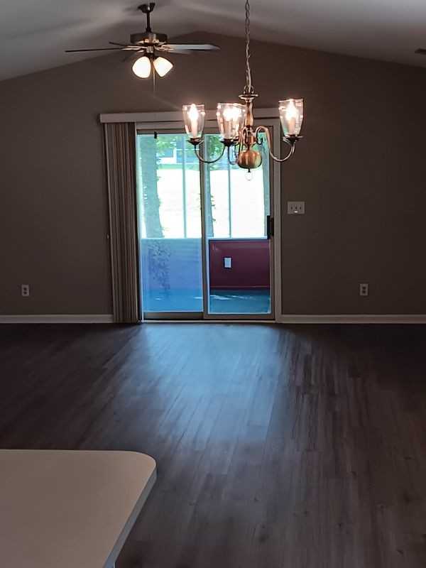 425 Spauldingwood Rd - Photo 3 of 26