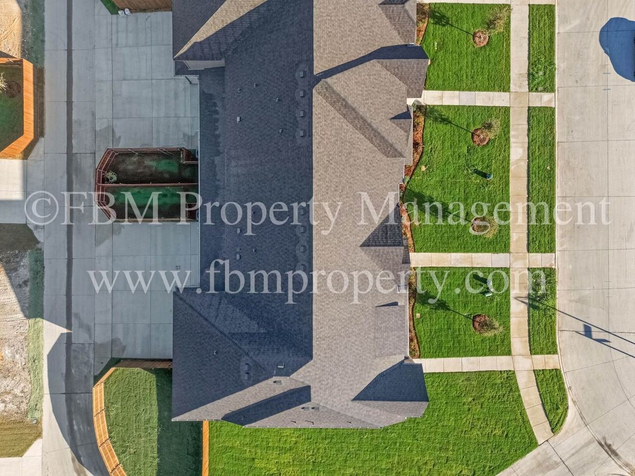 1789 Refuge Way - Photo 4 of 9