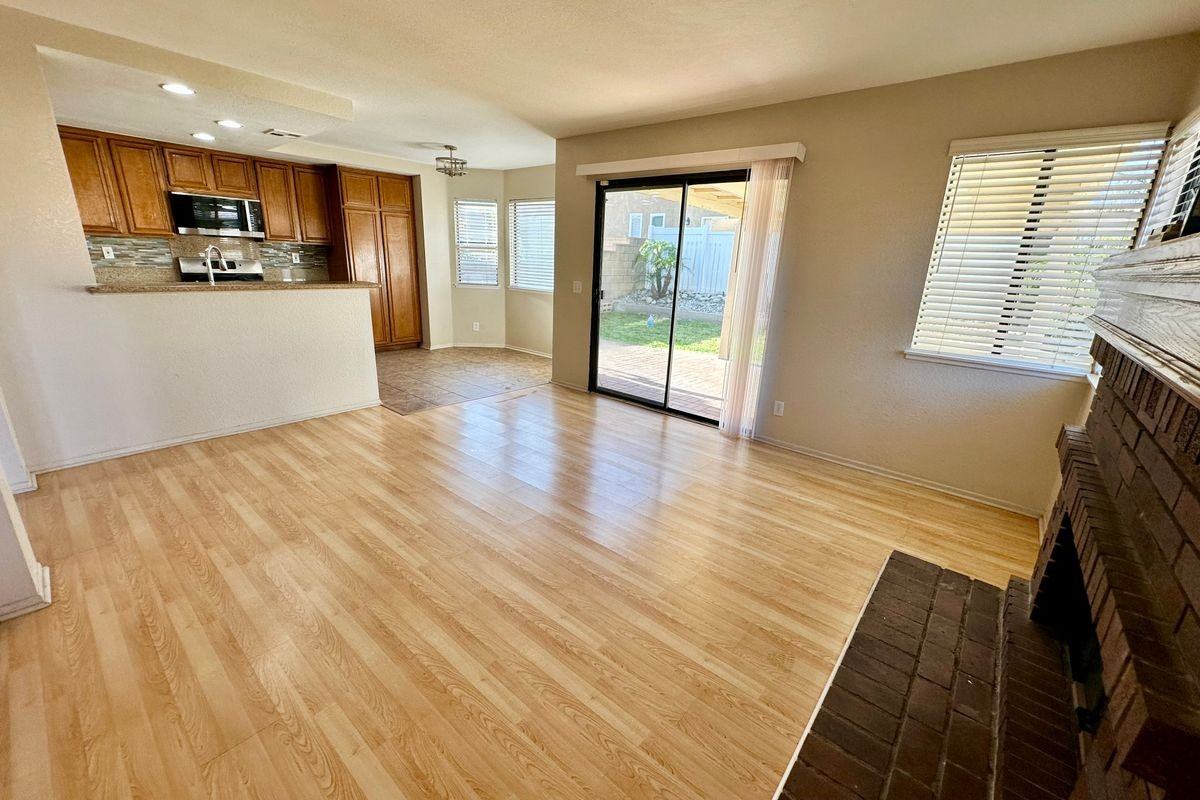 11054 Countryview Dr - Photo 7 of 24