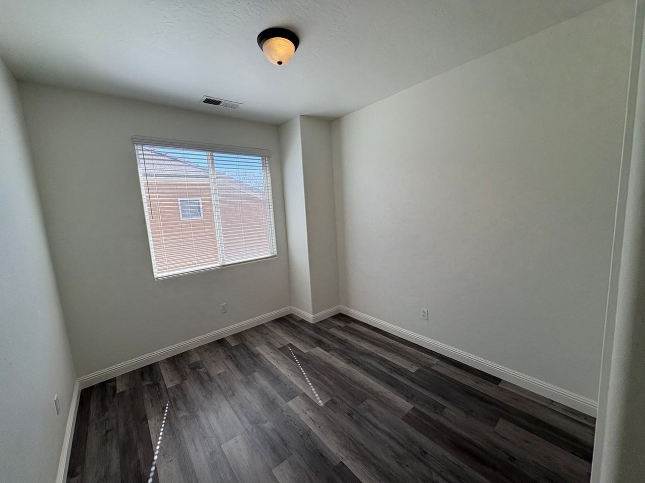 3223 N Memory St - Photo 6 of 31