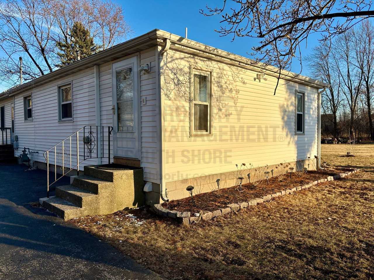 1621 Magnolia Ave - Photo 3 of 18