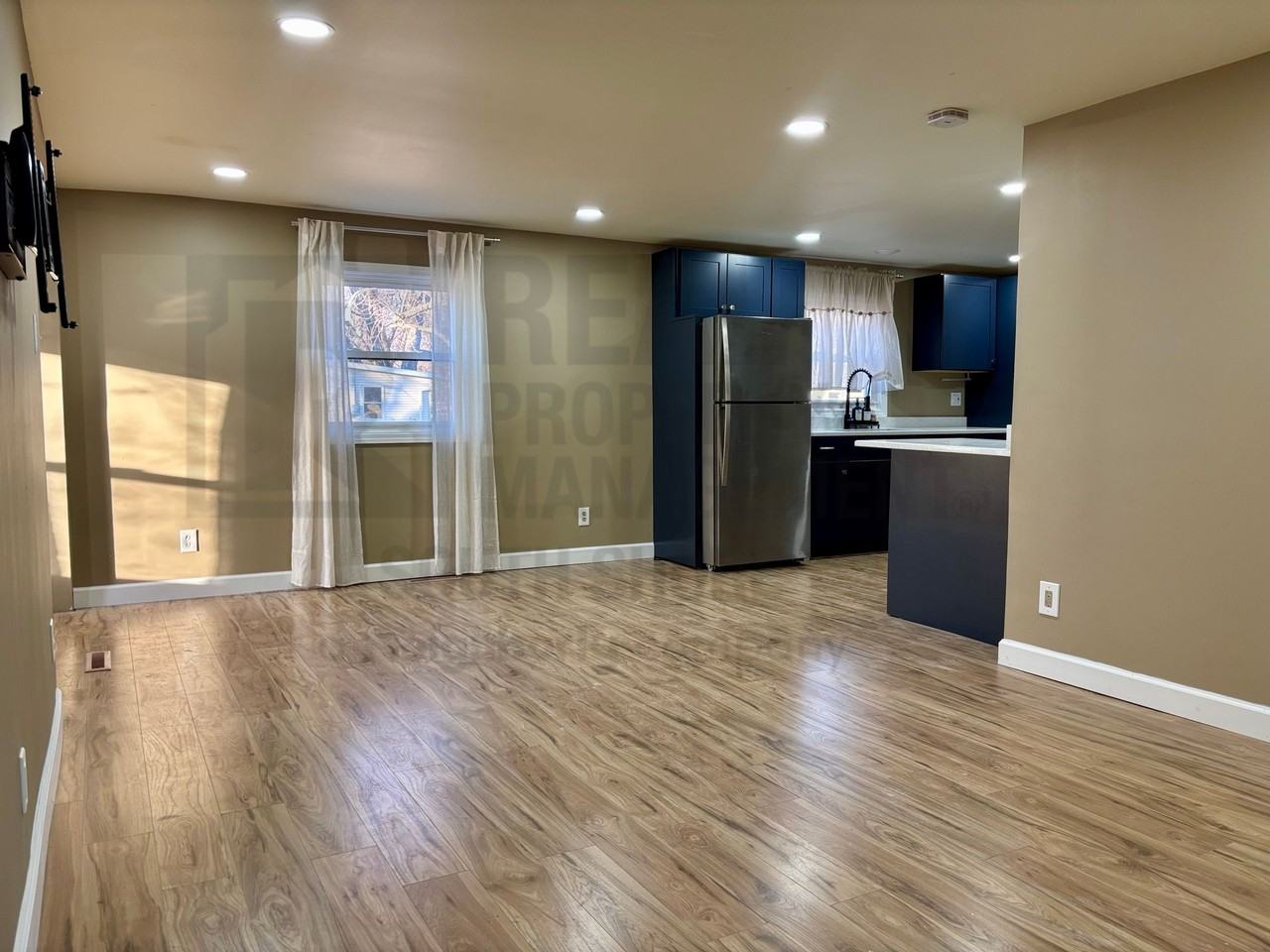 1621 Magnolia Ave - Photo 7 of 18