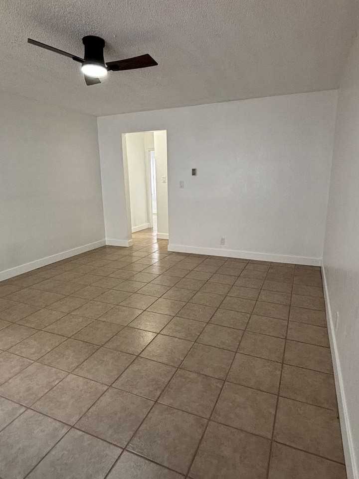 1732 Obispo Ave - Photo 2 of 23