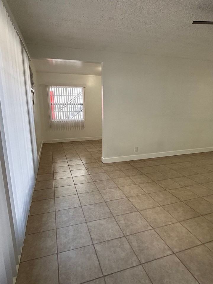 1732 Obispo Ave - Photo 3 of 23