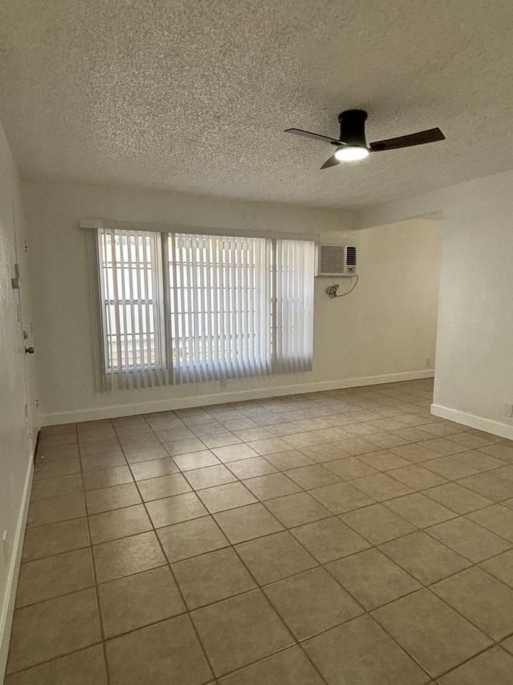 1732 Obispo Ave - Photo 4 of 23