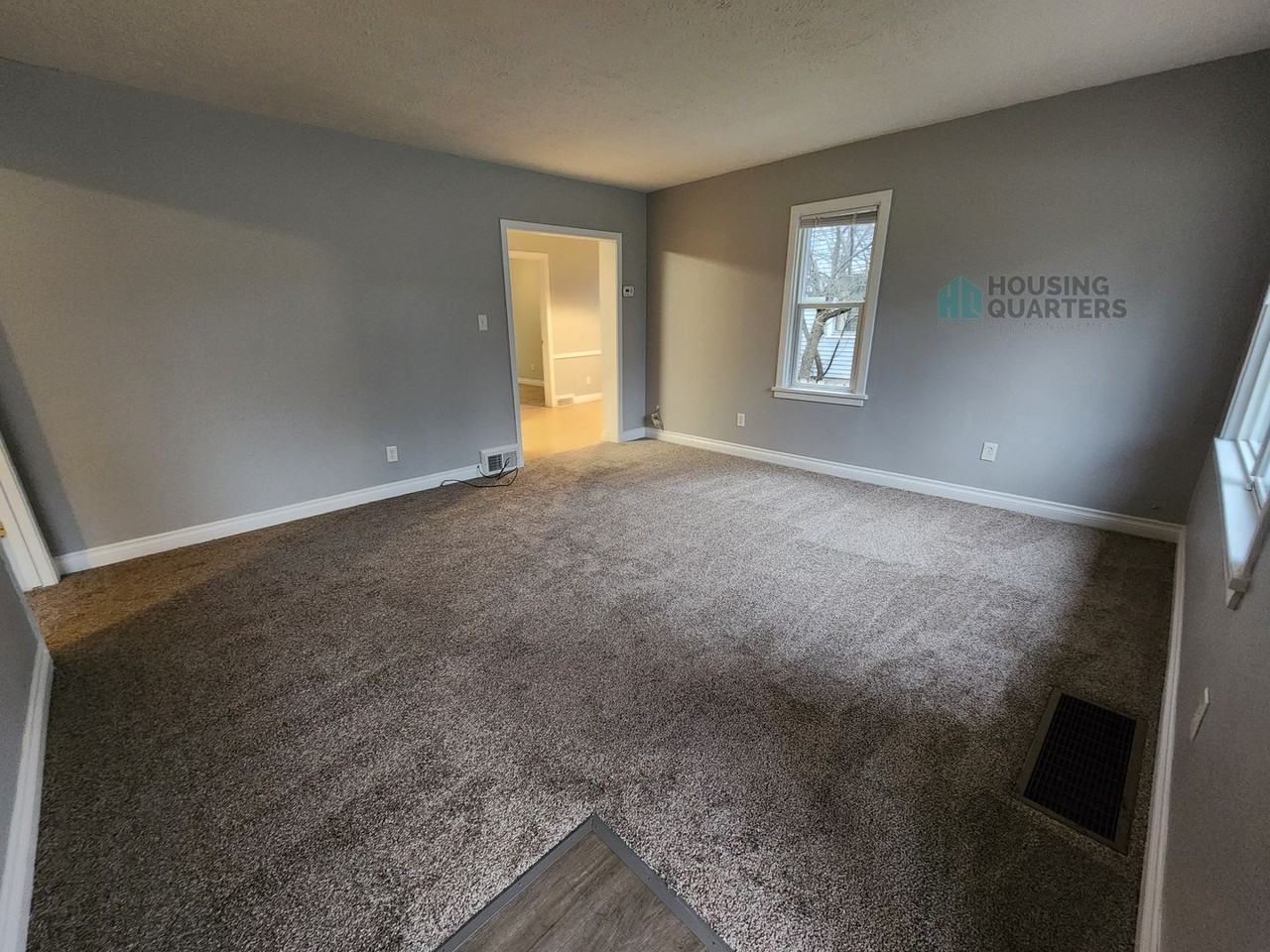 714 E 37th Ave - Photo 2 of 17