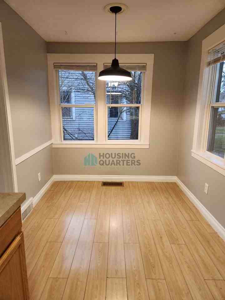 714 E 37th Ave - Photo 4 of 17