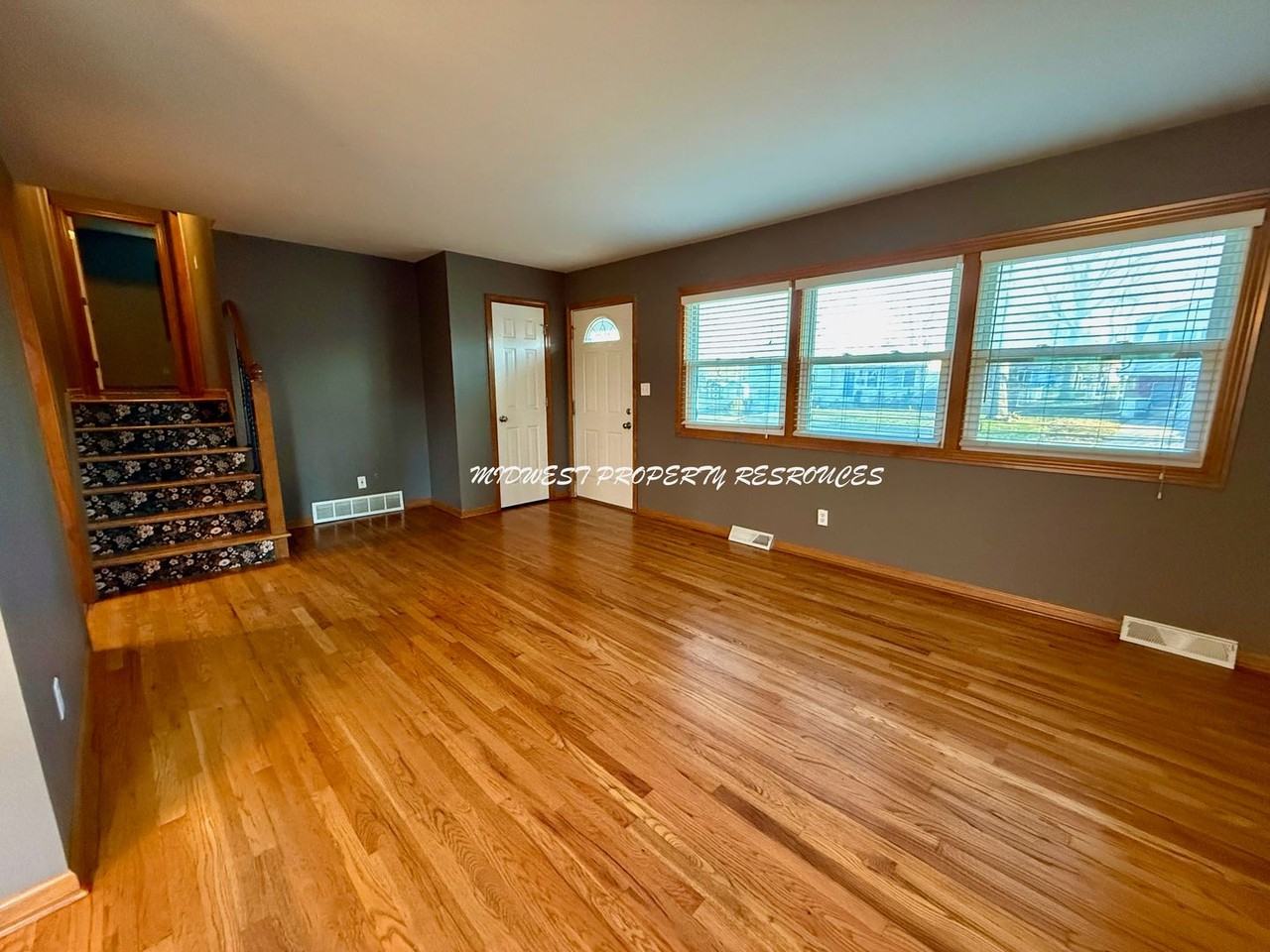 603 Nw Ward Ln - Photo 2 of 23