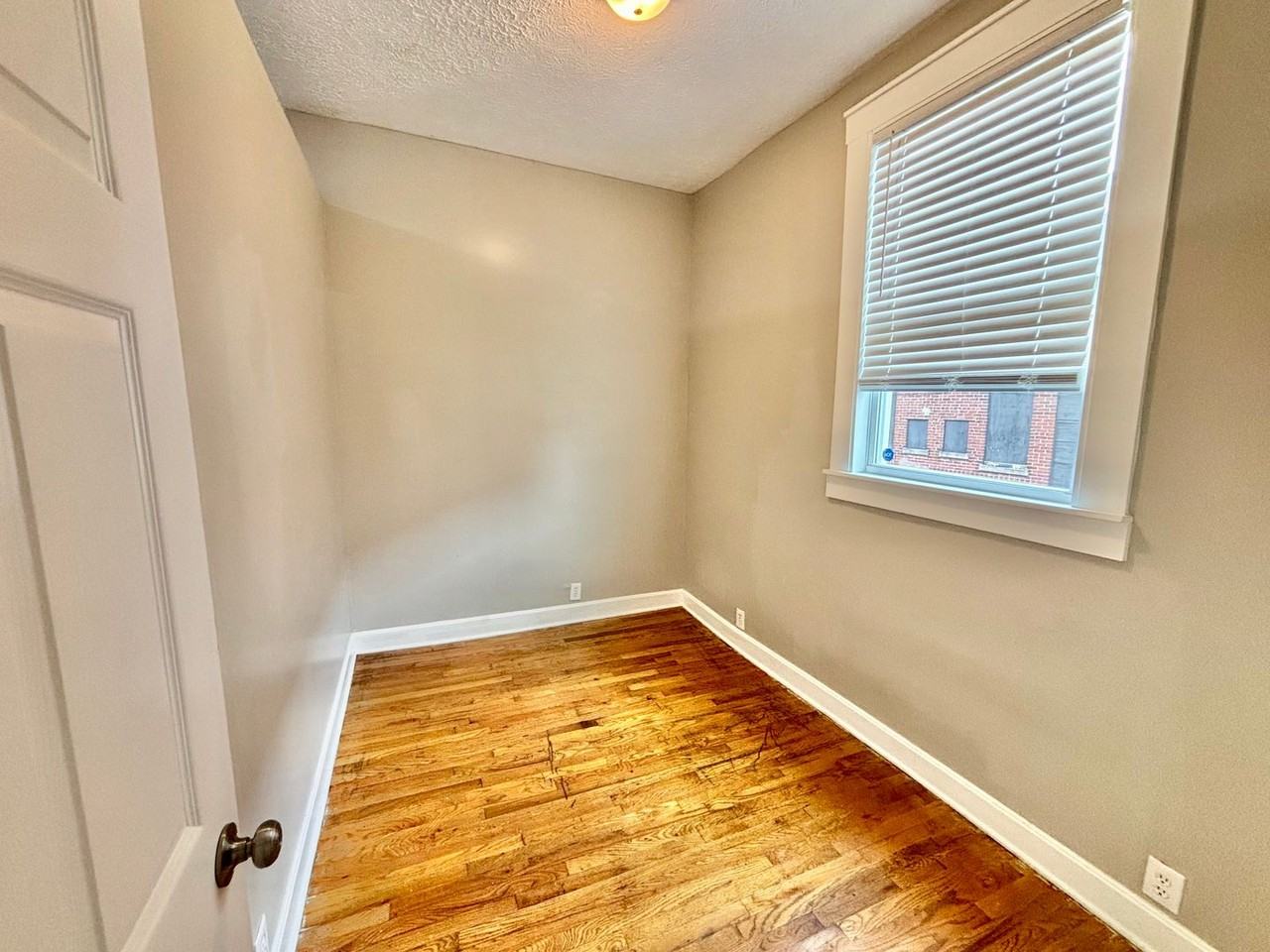 1206 S Preston St - Photo 5 of 6