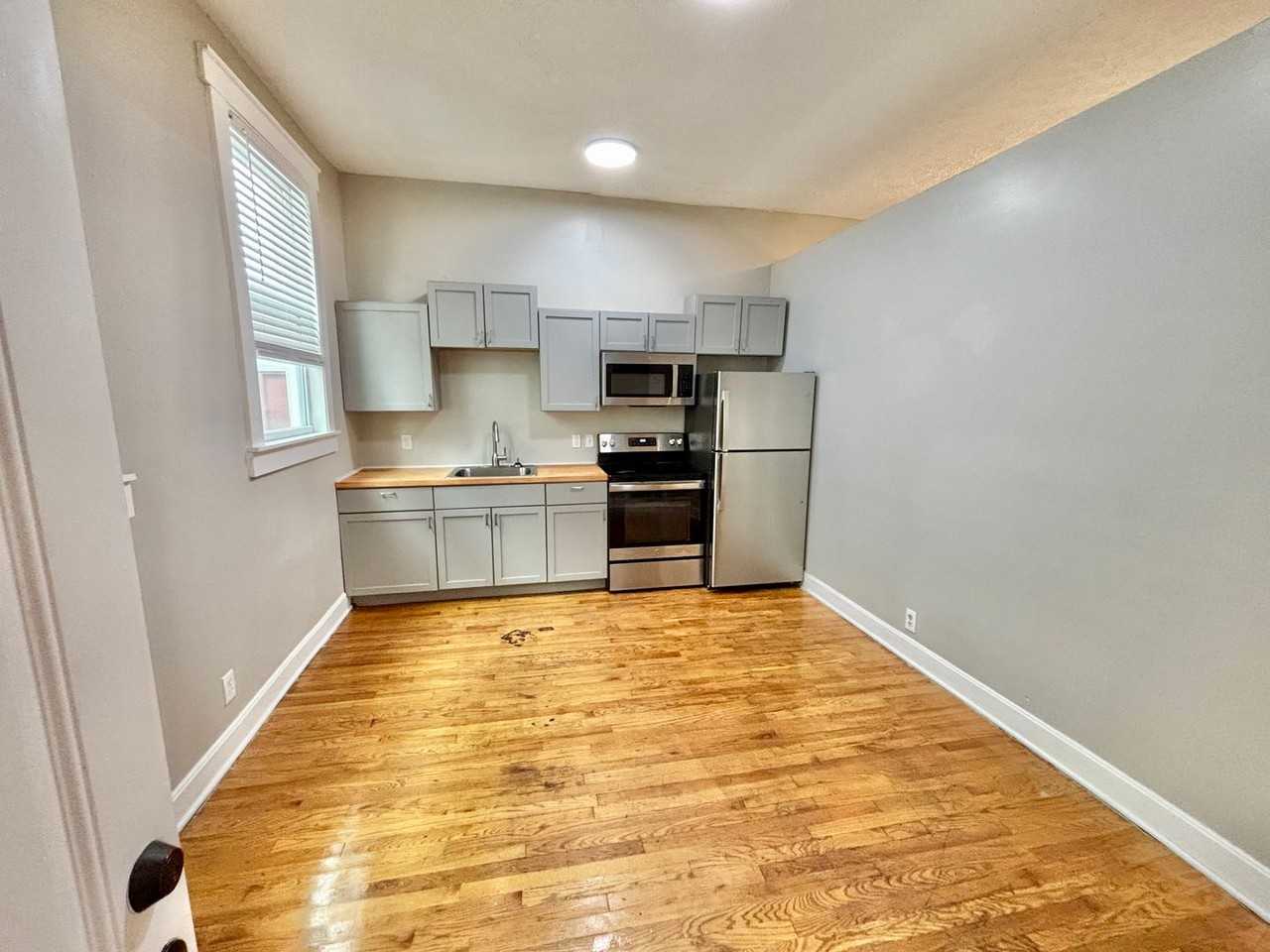 1206 S Preston St - Photo 6 of 6