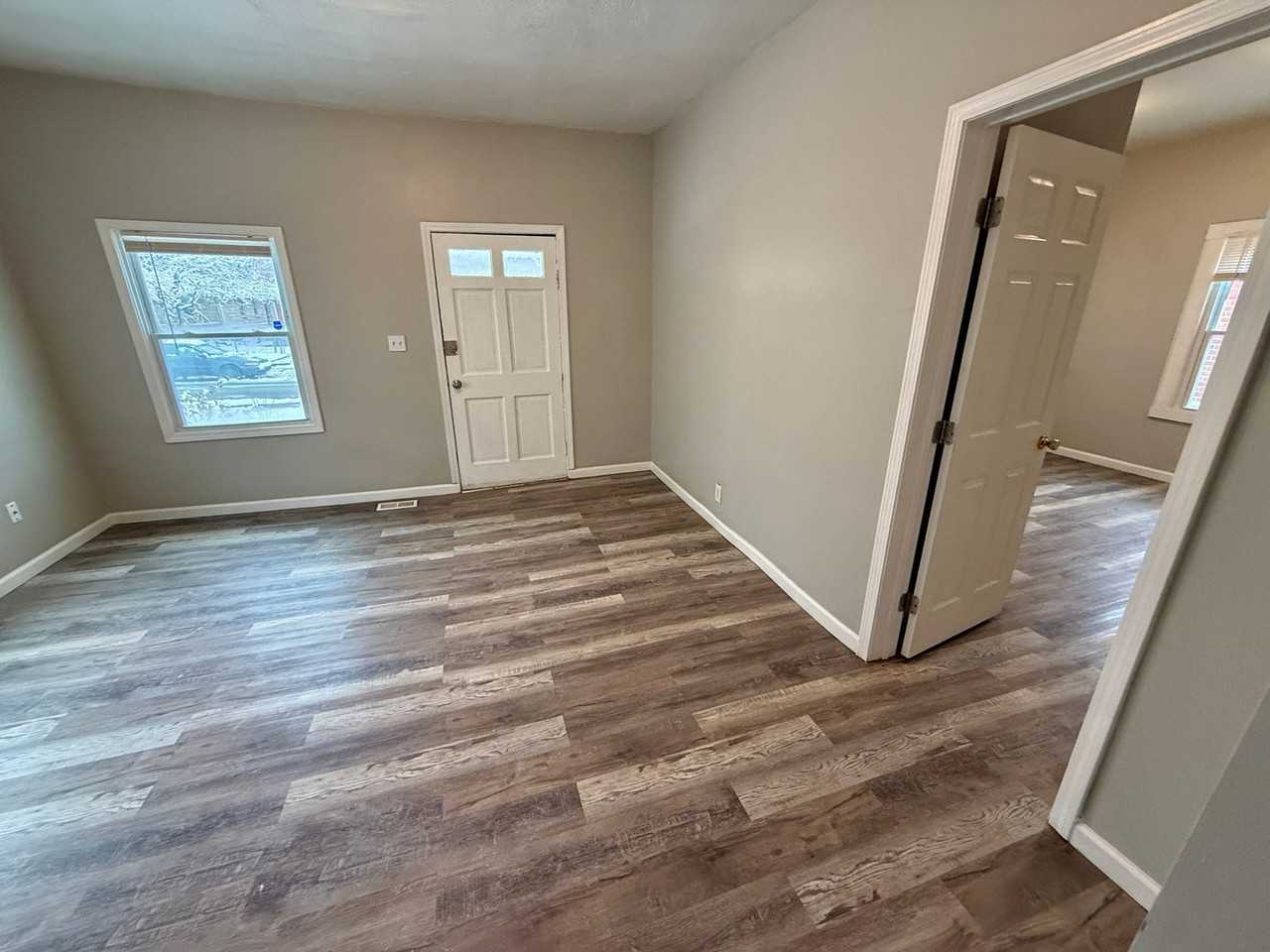 3627 3627 Parthenia Ave - 3627 Parthenia Ave - Photo 3 of 18