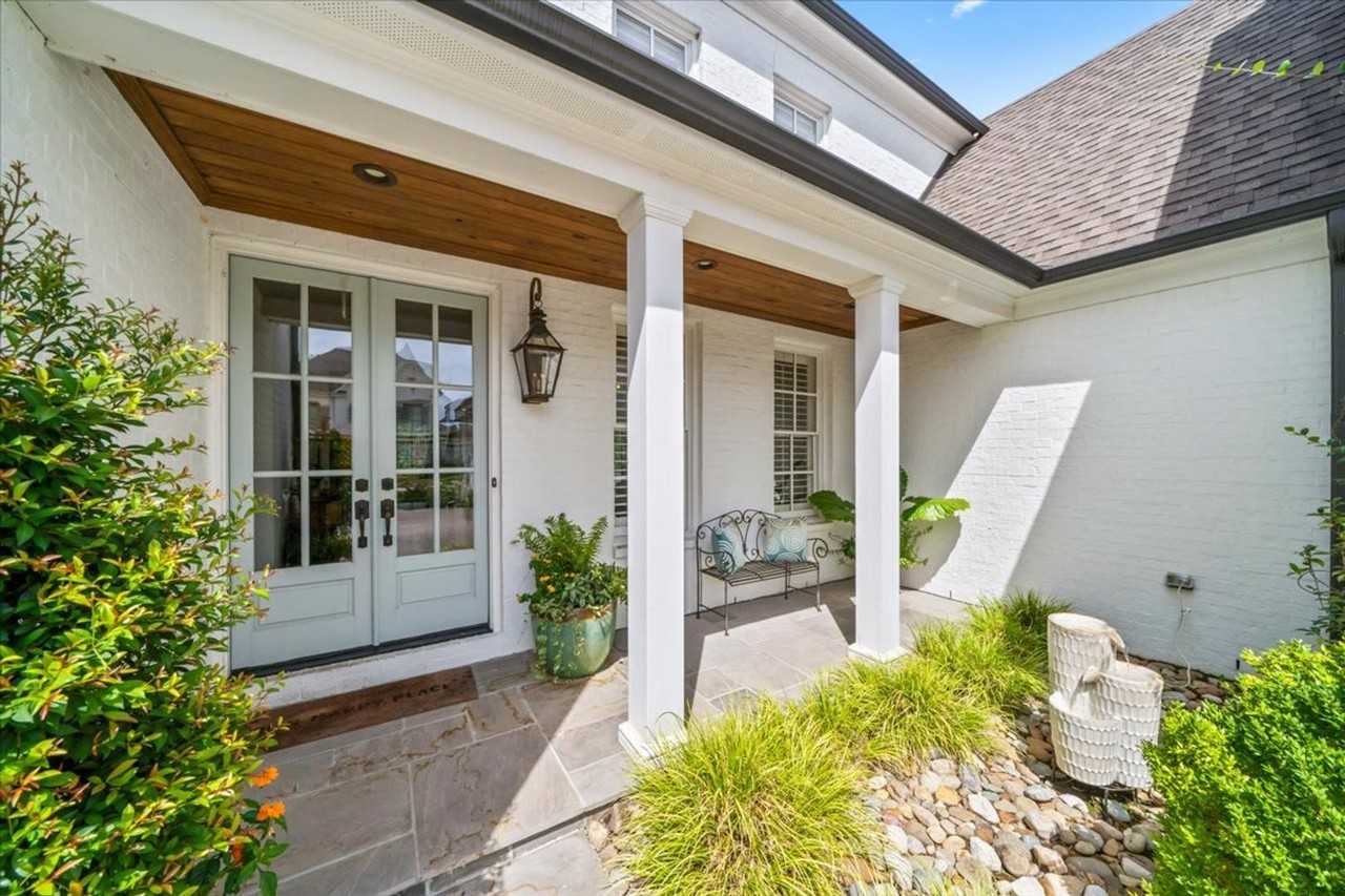 9074 Baynard Loop N - Photo 2 of 36