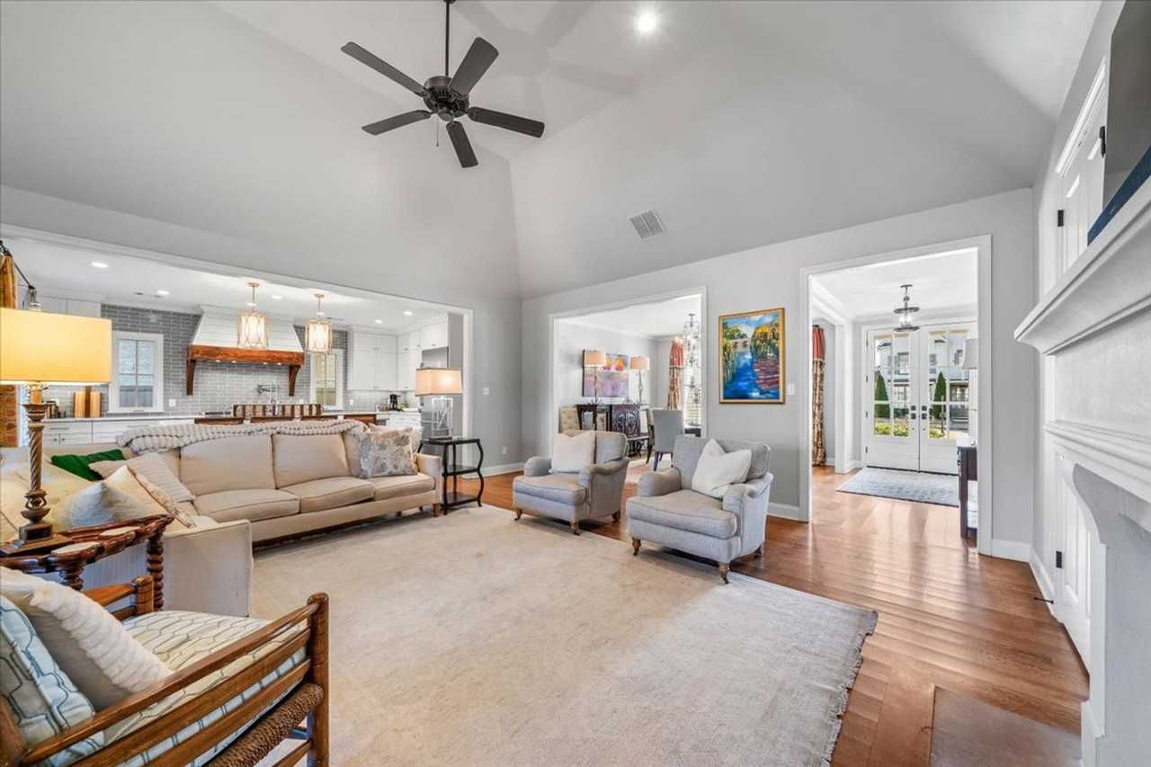 9074 Baynard Loop N - Photo 5 of 36